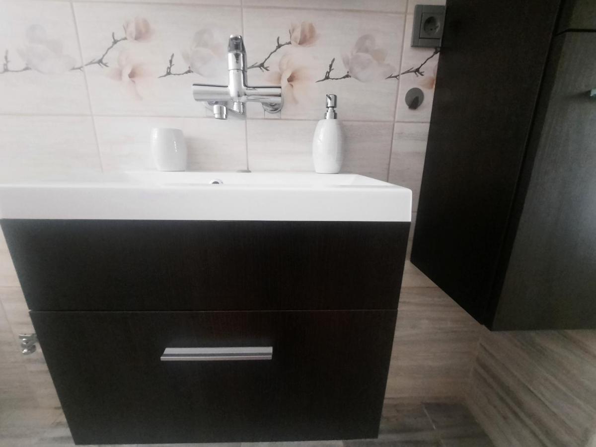 Apartman Sandra Вальтице Экстерьер фото